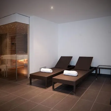 Appartement Sleeps 8 Pool Wifi T496575 *